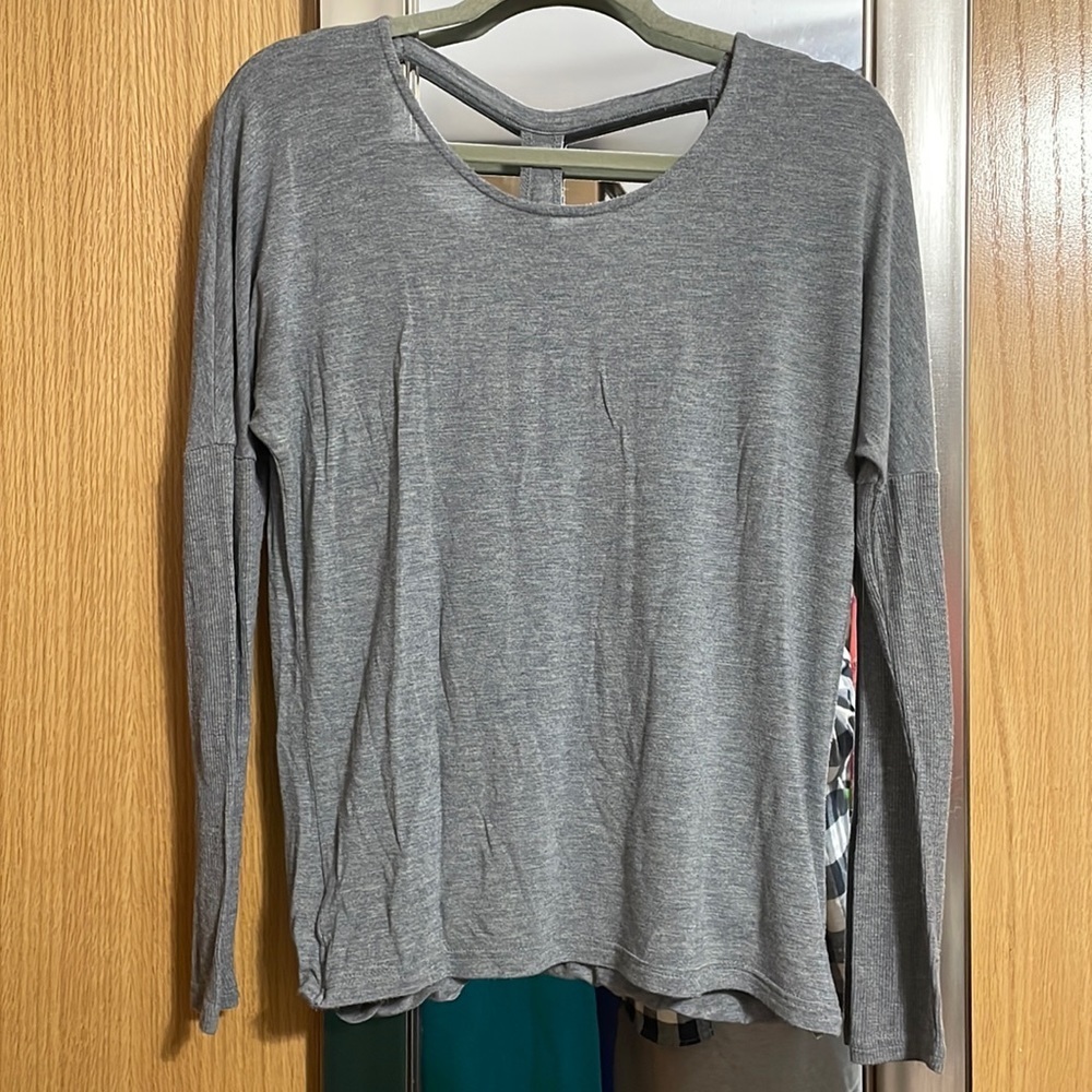 Forever 21 grey open split back with ribbed long sleeves oversized small